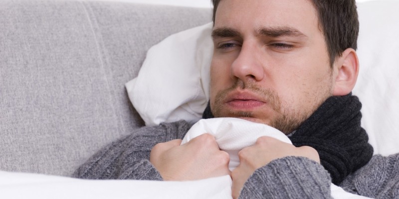 Fieber und Husten zählen zu den Hauptsymptomen
